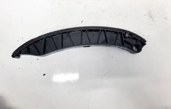 Nissan Qashqai Slide rail for timing chain 8200337109