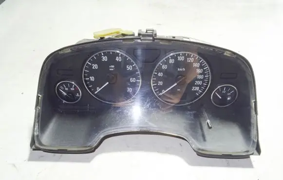 Opel Zafira A Speedometer (instrument cluster) 24461769JW