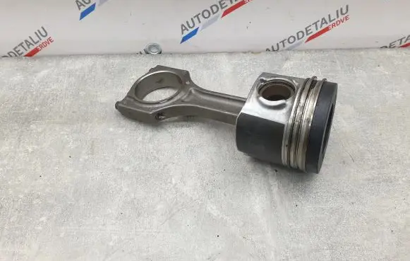 Piston with connecting rod