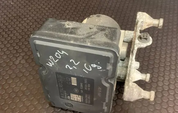 Mercedes-Benz C W204 ABS Pump A2049012400 28526435013 10092623103