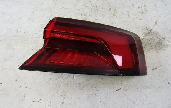 Rear/tail lights