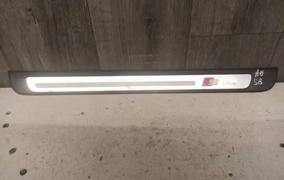 Audi A5 Sportback 8TA Front sill trim cover 8T8853373B 8T8853373