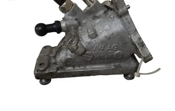 Volkswagen Golf VII Other engine bay part 04L128537