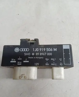 Skoda Roomster (5J) Coolant fan relay 1J0919506M 898967000