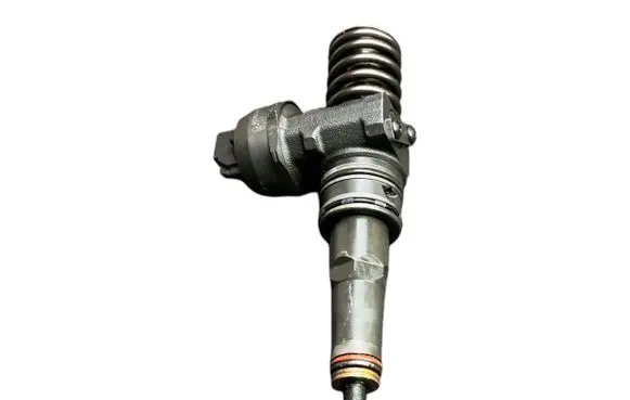 Volkswagen Golf V Fuel injector 038130073AG 0414720215
