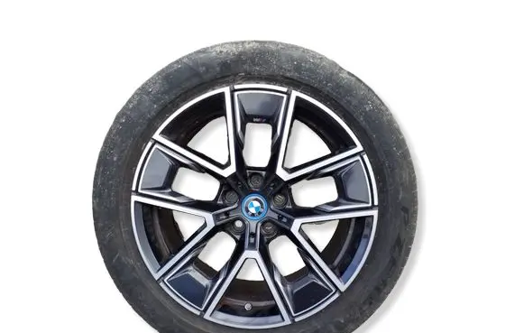 BMW i4 R18 alloy rim 8747303