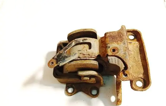 Hyundai Santa Fe Engine mount bracket 