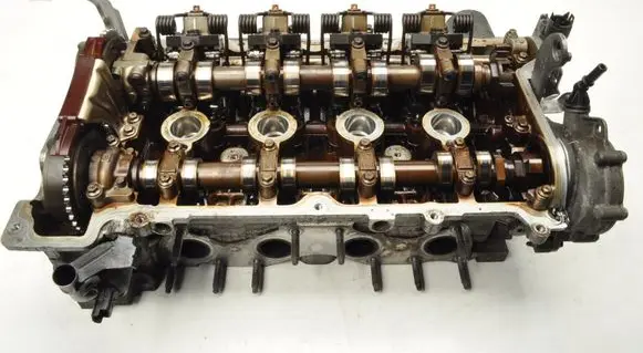 Citroen DS3 Engine head V753354980