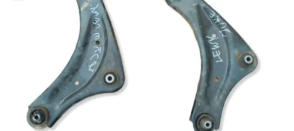 Nissan Juke I F15 Front lower control arm/wishbone WAHACZLEWYJUKE