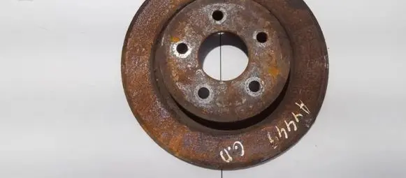 Ford Focus Rear brake disc neventiliuojamas