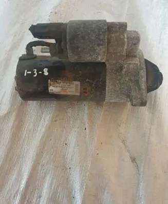 Toyota Avensis T250 Starter motor 0001110132 0986018680