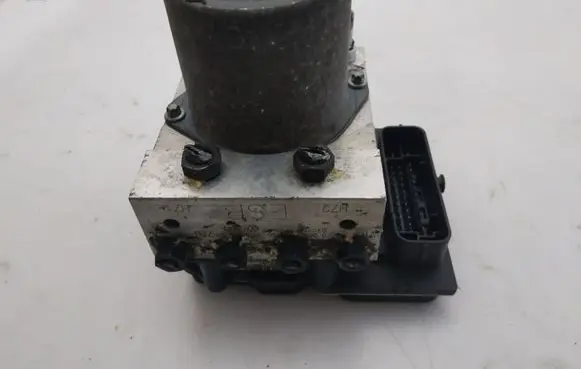 Audi A4 S4 B7 8E 8H ABS Pump 8E0910517H 8E0614517BF
