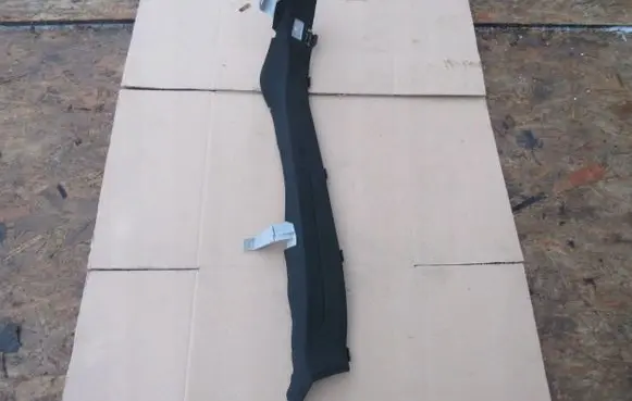 Mercedes-Benz CLS C218 X218 (C) pillar trim A2186902025