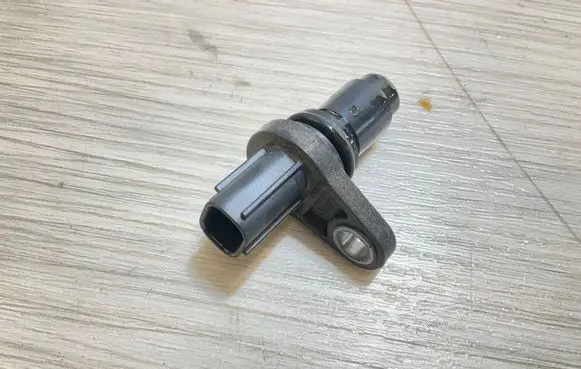 Toyota Corolla E210 E21 Camshaft speed sensor 05C081290