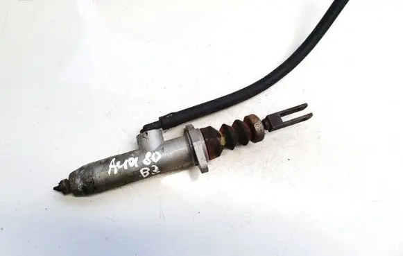 Audi 80 90 S2 B4 Clutch master cylinder 893721401d