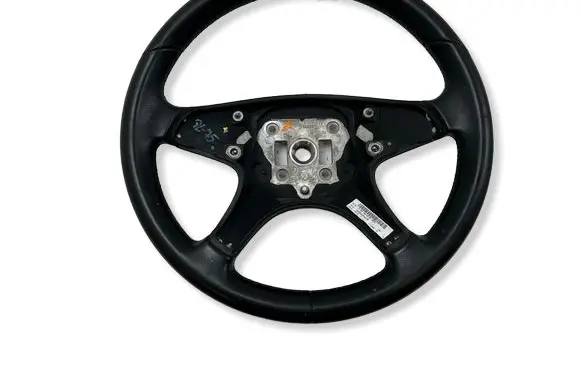 Mercedes-Benz C W204 Steering wheel A2044600303