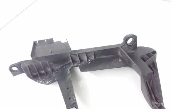BMW X3 E83 Headlight/headlamp mounting bracket 1301073024