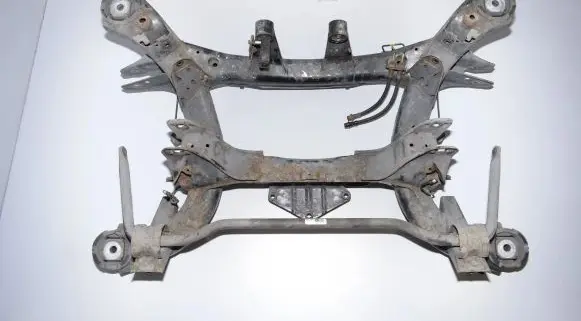 BMW X5 E70 Rear subframe 6777322 6770945