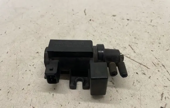 BMW 5 E60 E61 Turbo solenoid valve 7796634 70057903