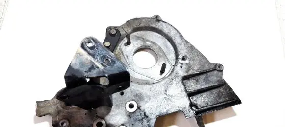 Mitsubishi Galant Engine mounting bracket