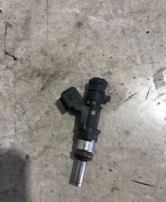 Maserati GranTurismo Fuel injector 0280158124