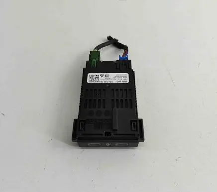 USB socket connector