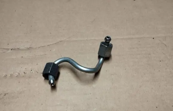 Honda CR-V Fuel injector supply line/pipe 