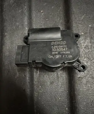 Mercedes-Benz Citan W415 Air flap motor/actuator A21001400 3093847 281116