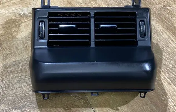 Land Rover Range Rover Evoque L551 Rear air vent grill K8D267448A