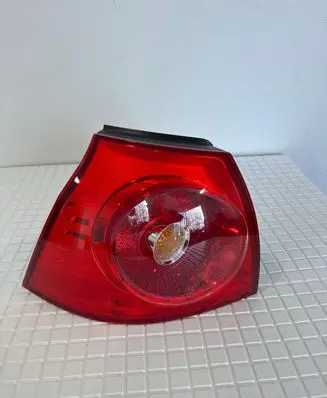 Volkswagen Golf V Rear/tail lights 1K6945095