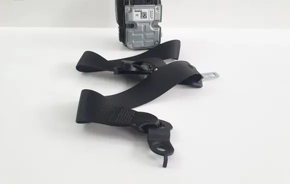 Mercedes-Benz E W211 Front seatbelt 602208100