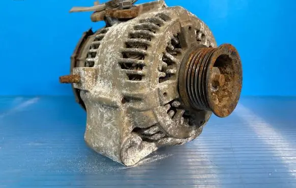 Toyota Land Cruiser (J100) Generator/alternator 1012117861 2706050260