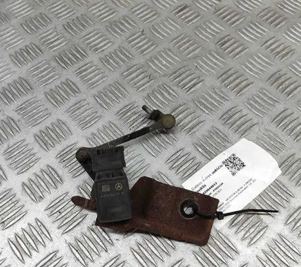 Mercedes-Benz S W220 Rear air suspension level height sensor A0105427717
