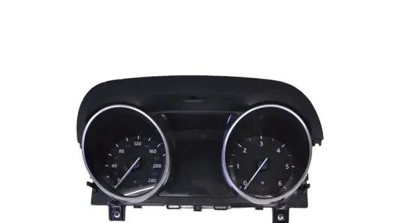 Volkswagen PASSAT B5 Speedometer (instrument cluster) XXXX10849XX