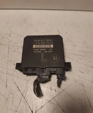 Mercedes-Benz E W210 Door control unit/module 2108207526 356825