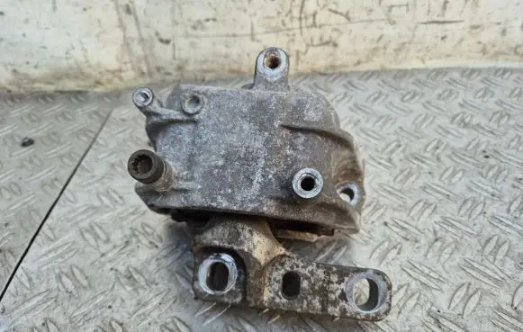 Skoda Octavia Mk2 (1Z) Engine mount bracket 1K0199282CN