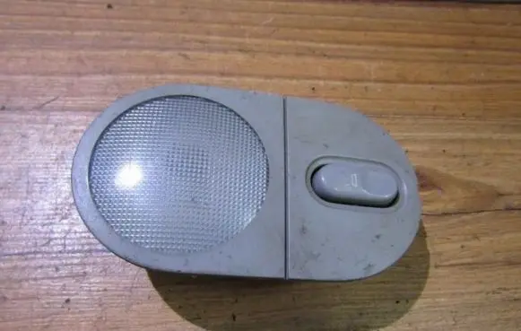 Renault Laguna I Front seat light 6025307753 77008