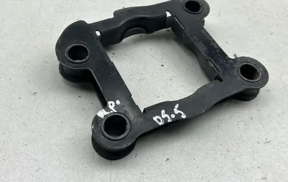 Citroen DS5 Front bumper mounting bracket 9800655380 4512B