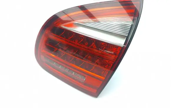 Porsche Cayenne (92A) Tailgate rear/tail lights 7P5945094K