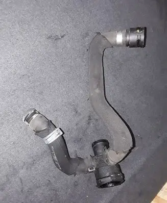 Audi A4 S4 B8 8K Engine coolant pipe/hose 8K0121048