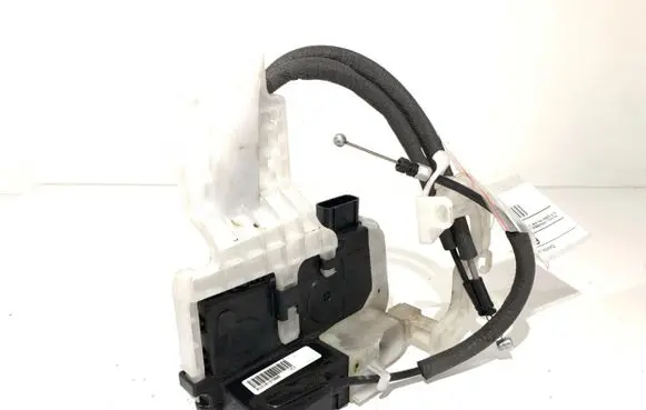 Hyundai ix35 Front door lock 81310-2Y000