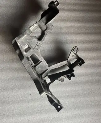 Mercedes-Benz C W205 Headlight/headlamp mounting bracket A2056221700