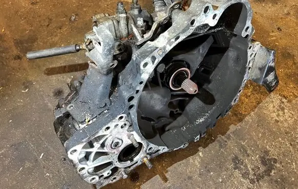Toyota RAV 4 (XA20) Manual 5 speed gearbox