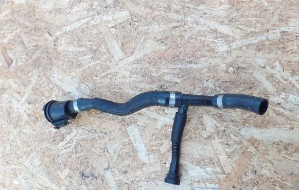 Ford Focus Oil fill pipe 9684359980
