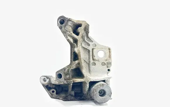 Volvo XC60 Engine mounting bracket 30681951