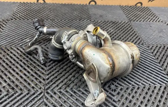 Volkswagen PASSAT B8 EGR valve cooler 04L131512B 748520204 V0010