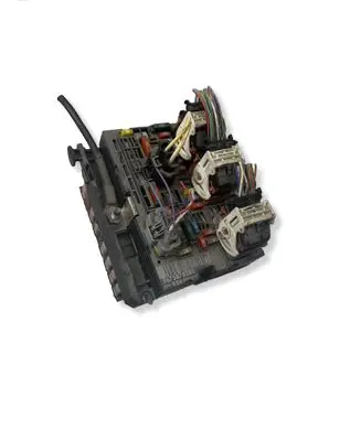 Peugeot Partner Fuse module 9675878280