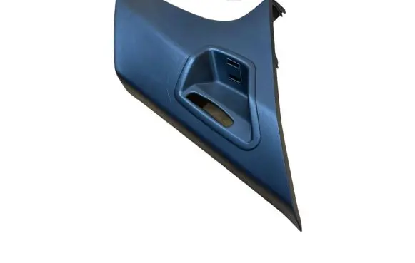 (D)pillar trim (top)