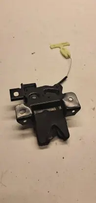 Ford Mustang V Loading door lock 6r3a6343200ac