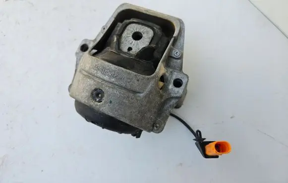 Audi A4 S4 B8 8K Engine mount vacuum valve 8K0199381PS